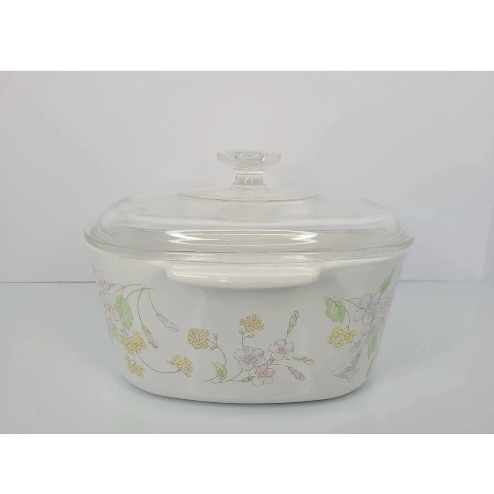 Vintage Corning (A-3-B) 3 Liter Casserole Dish Pastel Bouquet with Lid